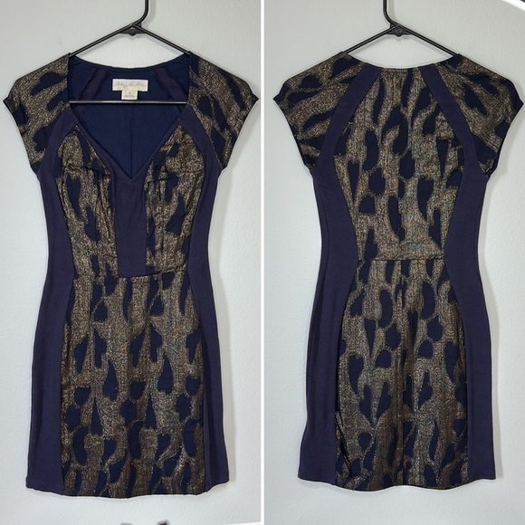 Staring at Stars Blue and Gold Silhouette Bodycon Mini Dress - XS - Picture 3 of 8